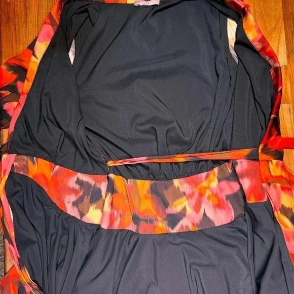 Tart Glenna Poly Satin Dress, Bromeliad Ikat, Size M - Picture 12 of 14